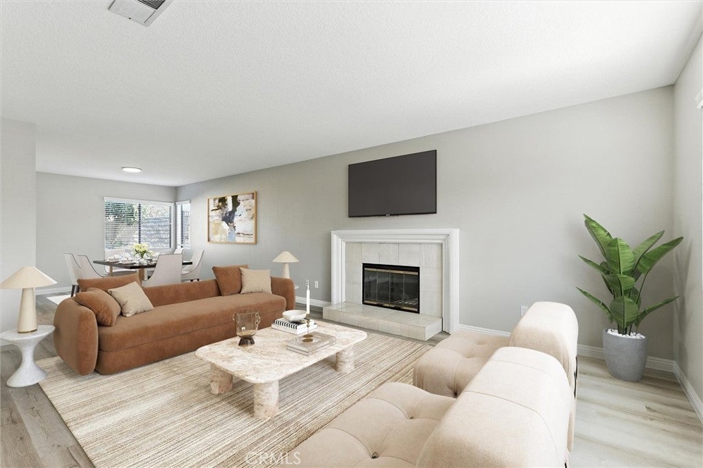 Photo of Listing #SB25179959