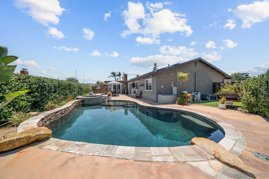 Photo of Listing #250036105SD