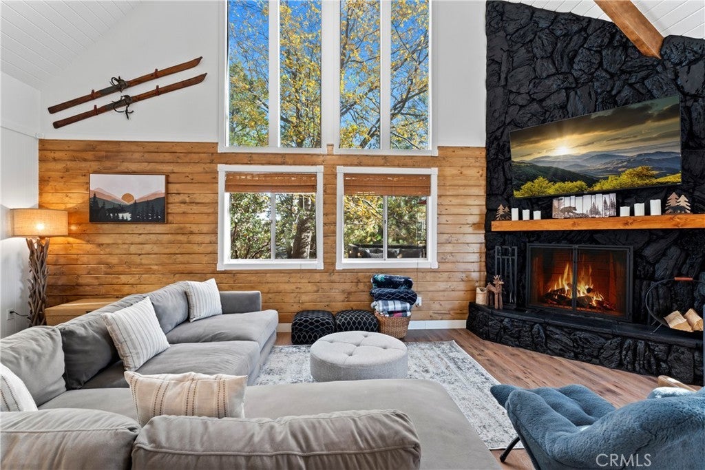 Photo of Listing #CV25182282