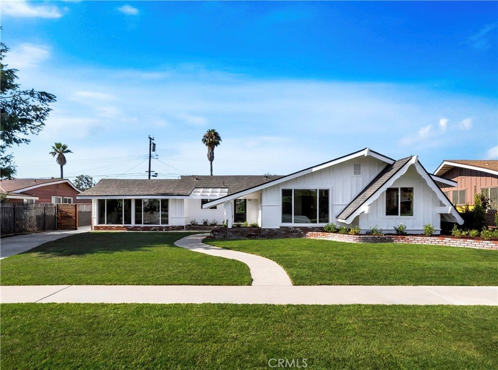 Photo of Listing #PW25182370