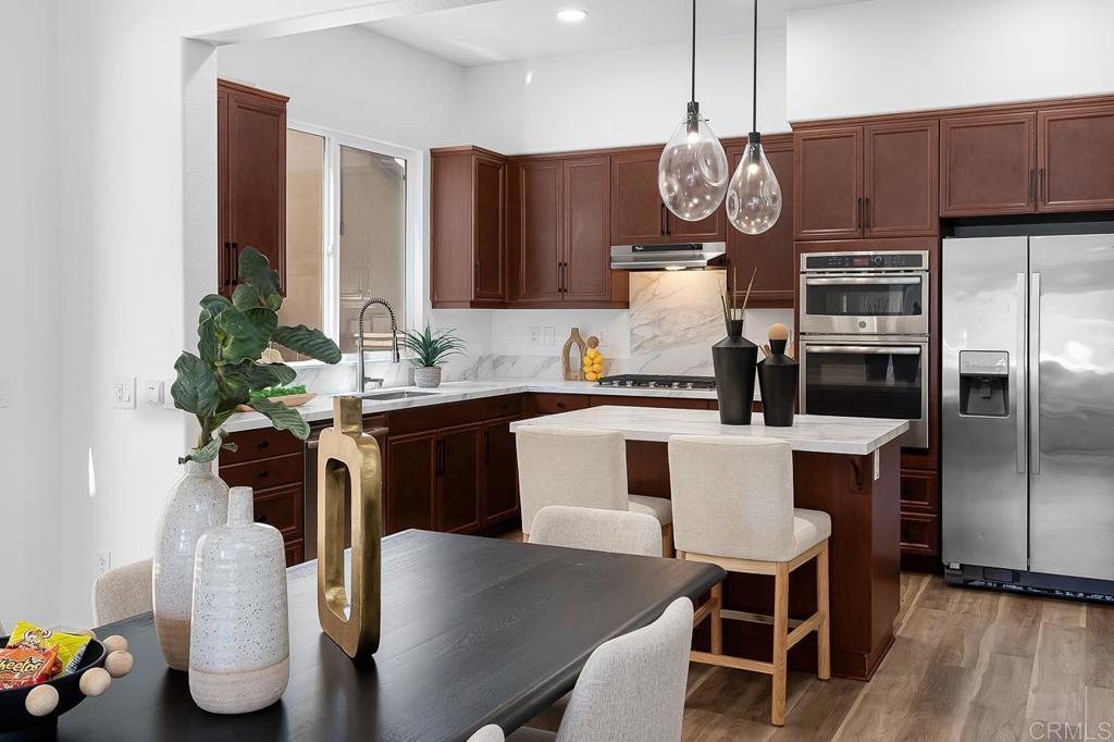 Photo of Listing #PTP2506144