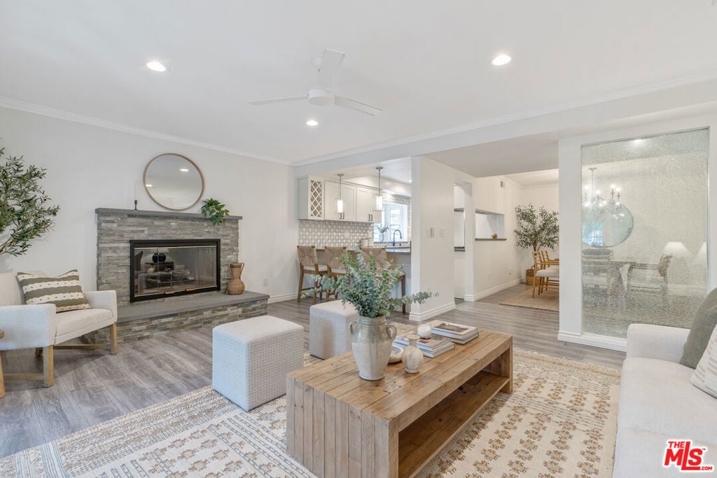 Photo of Listing #25577311