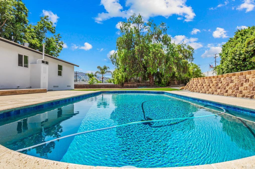 Photo of Listing #PTP2506147