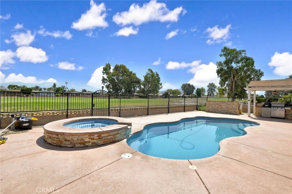 Photo of Listing #SW25175233