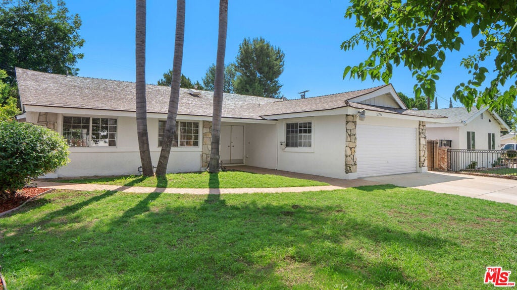 Photo of Listing #25564375