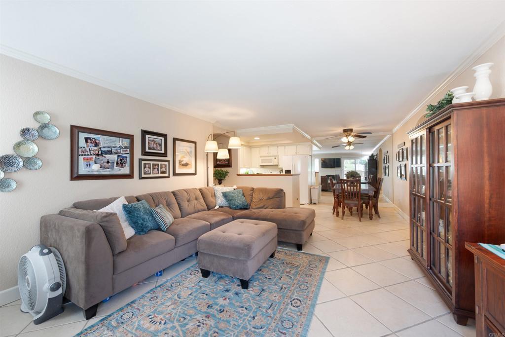 Photo of Listing #PTP2506152