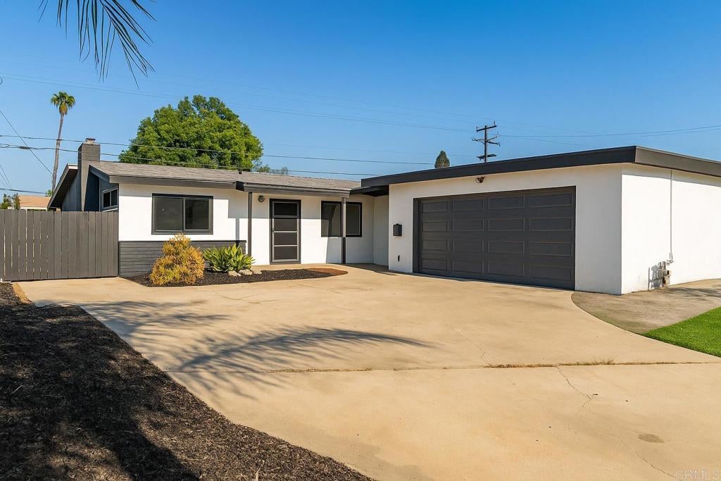 Photo of Listing #PTP2506159