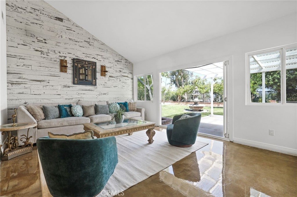 Photo of Listing #PW25180552