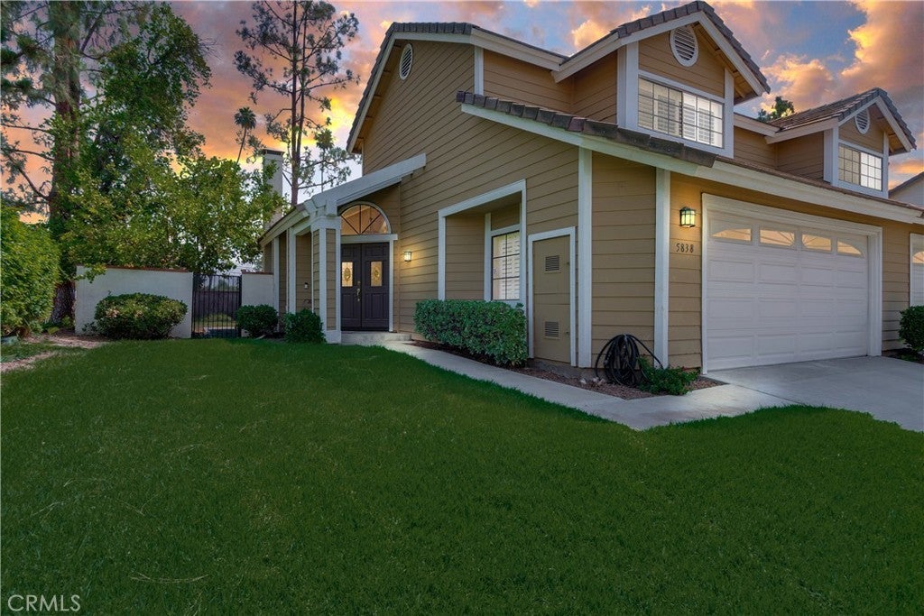 Photo of Listing #IV25182724