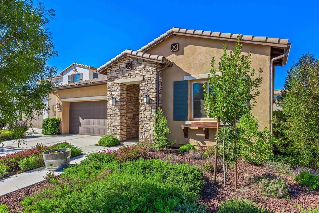 Photo of Listing #PTP2506165