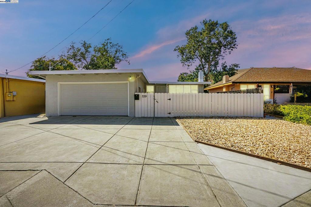 Photo of Listing #41108057