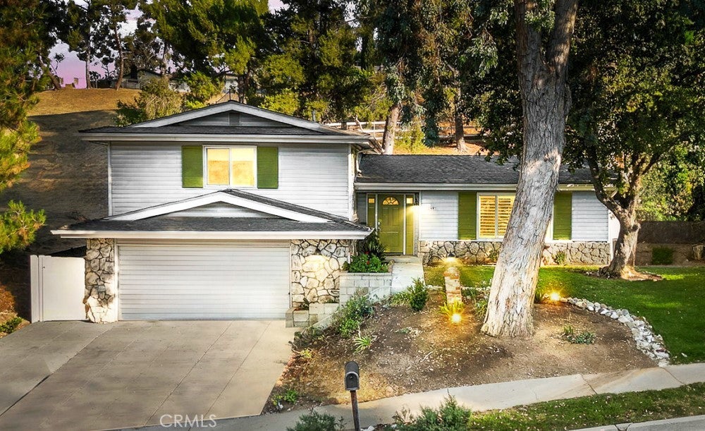 Photo of Listing #SR25182919