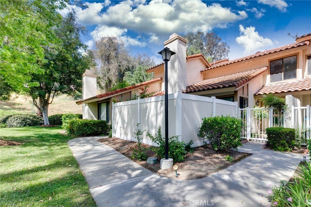 Photo of Listing #OC25183200