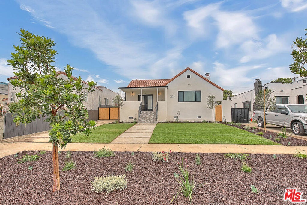 Photo of Listing #25578403