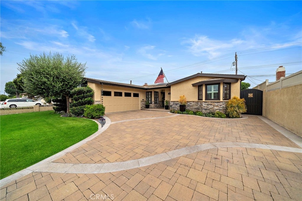 Photo of Listing #OC25179502