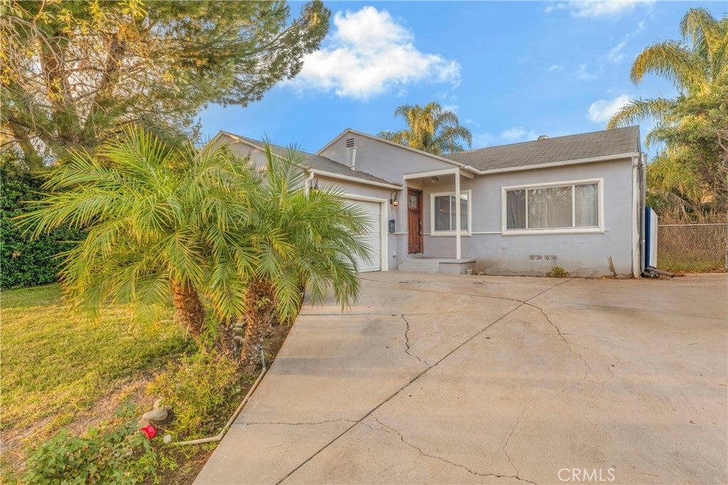 Photo of Listing #SR25183284