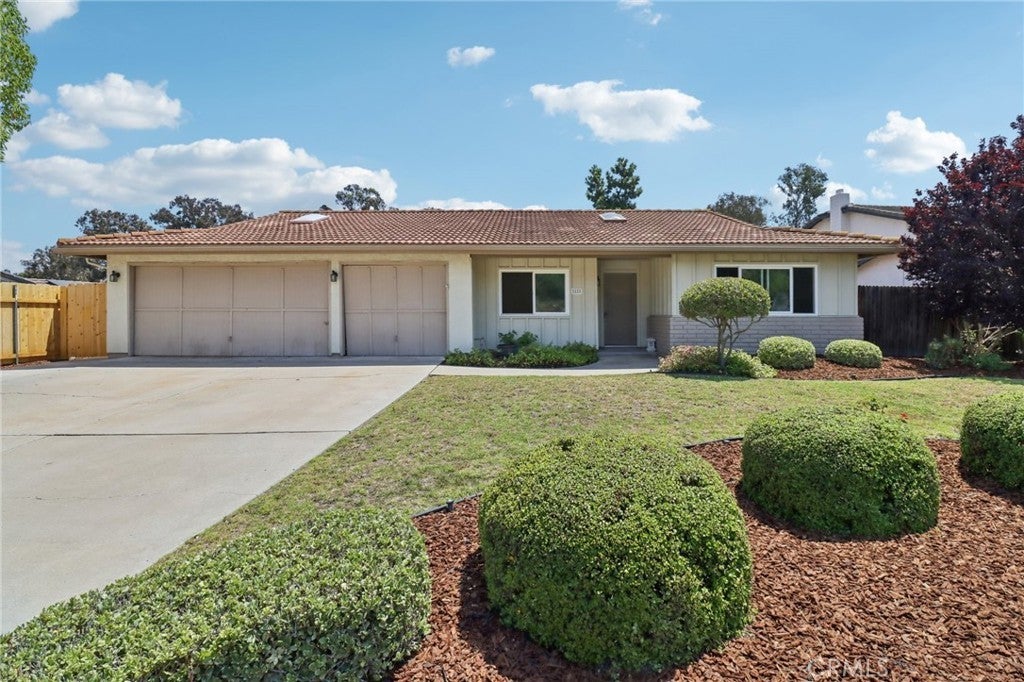 Photo of Listing #ND25183773