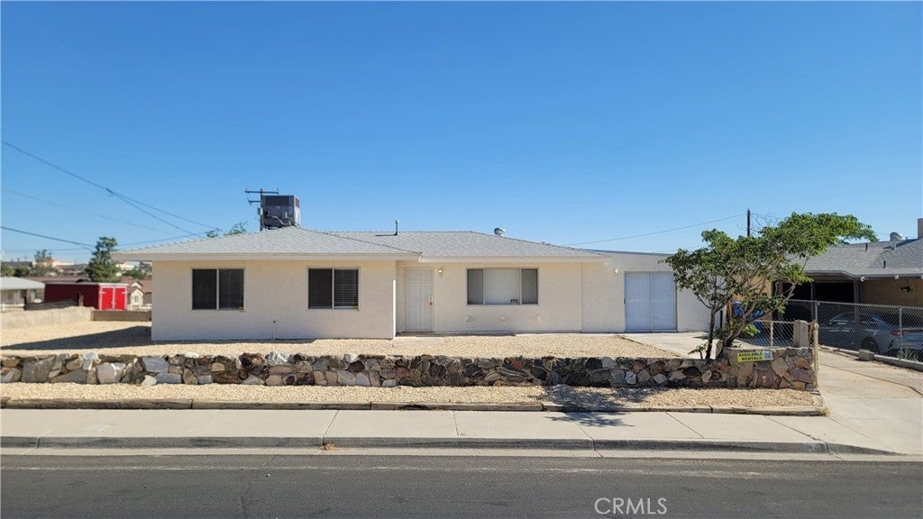 Photo of Listing #IV25183817