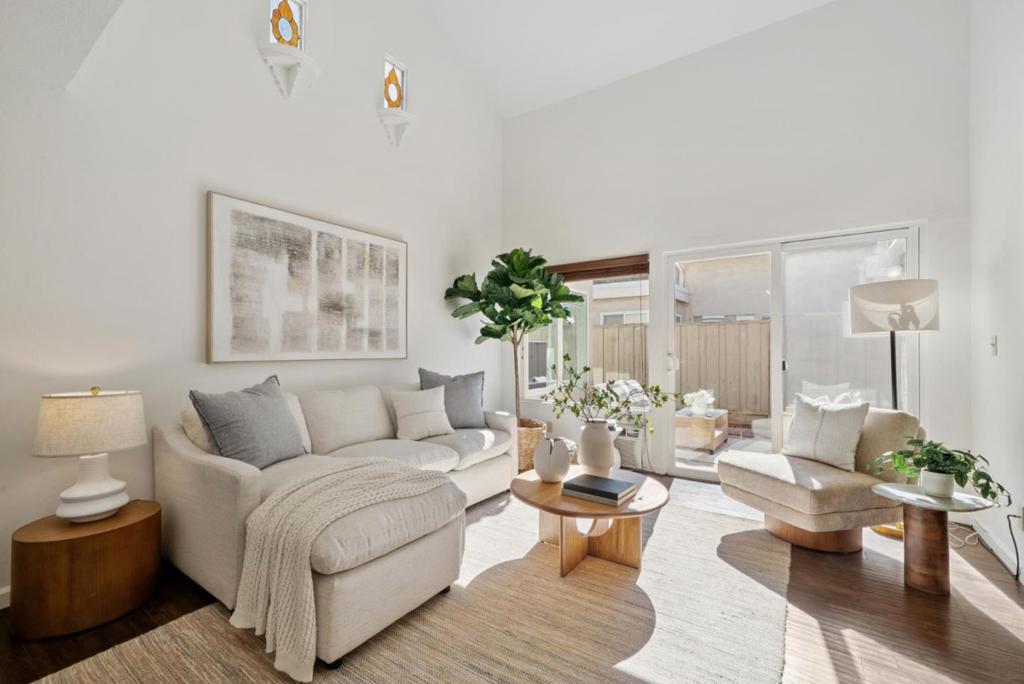 Photo of Listing #ML82018120