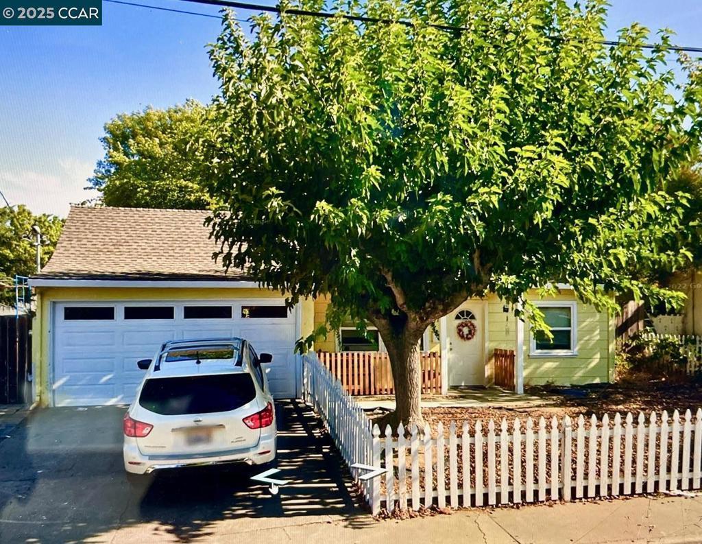 Photo of Listing #41108195