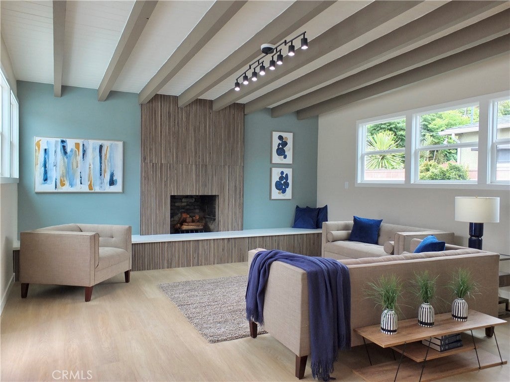 Photo of Listing #PW25175426