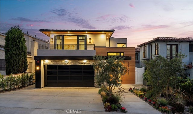 1721 Oak Avenue, Manhattan Beach.