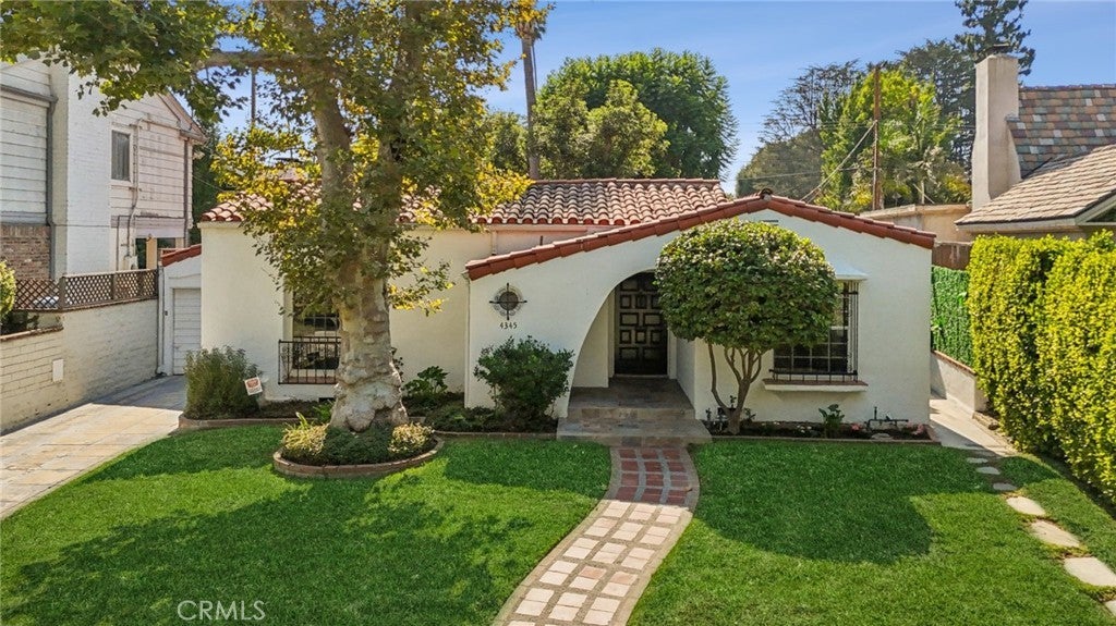 Photo of Listing #SR25182965