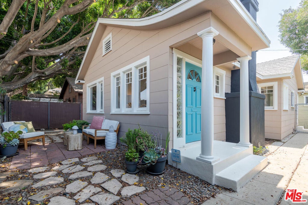 Photo of Listing #25578383