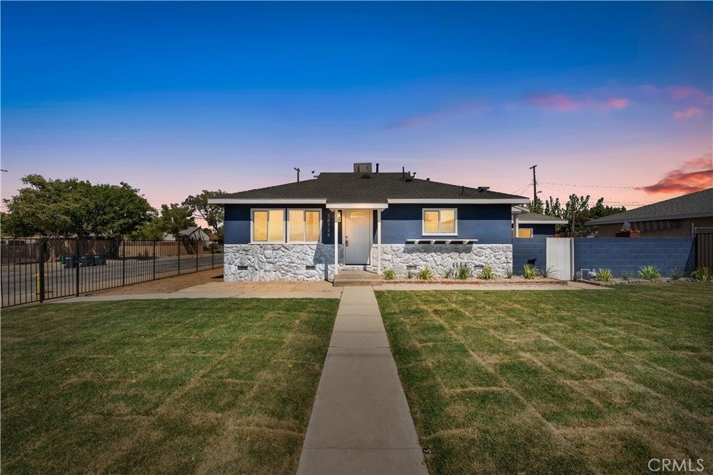 Photo of Listing #SR25184220