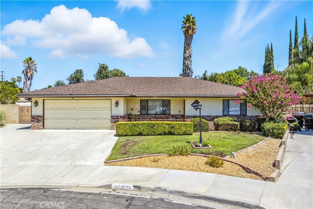 Photo of Listing #SW25184400