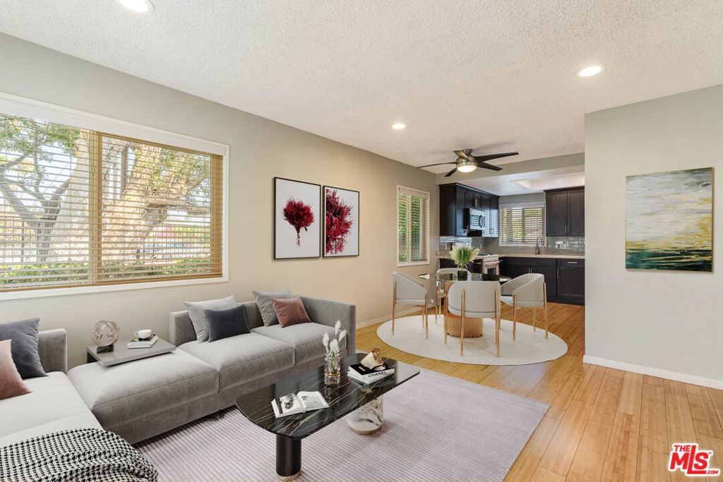 Photo of Listing #25578773