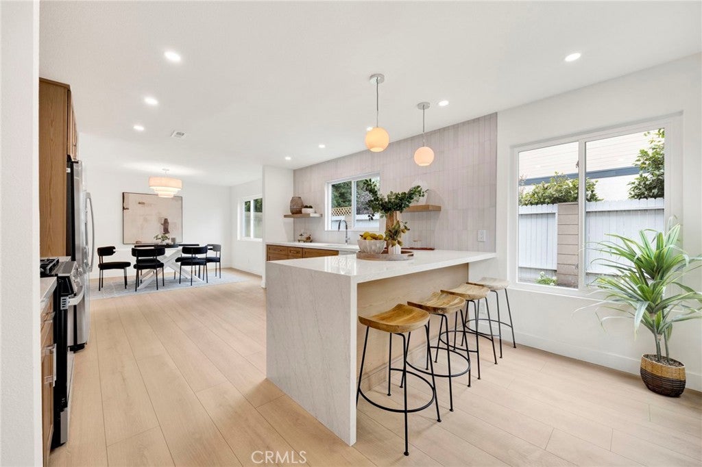 Photo of Listing #PW25184497