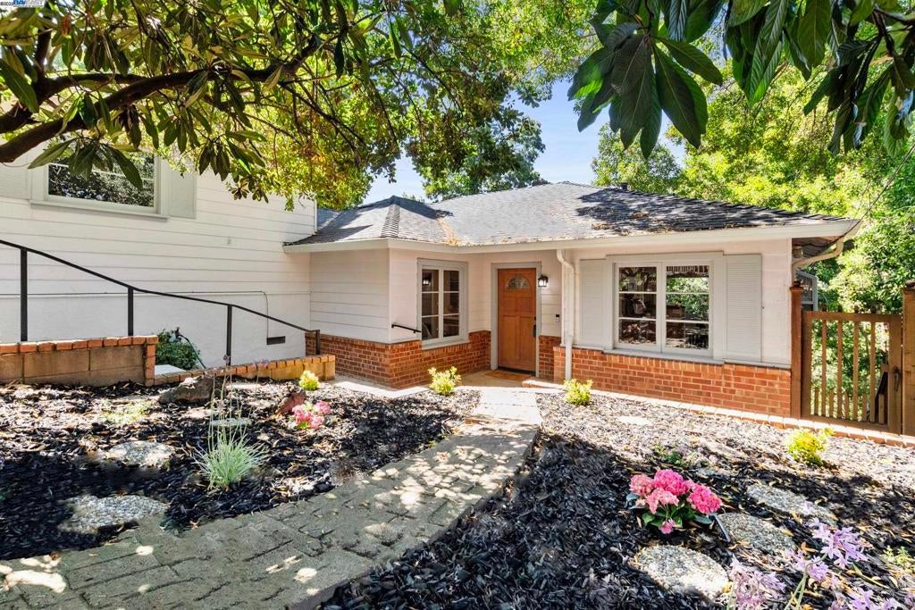 Photo of Listing #41108322