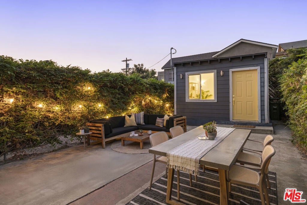 Photo of Listing #25578243