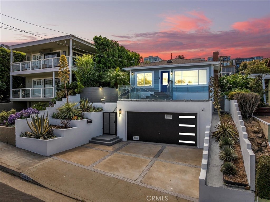 Photo of Listing #SB25182207