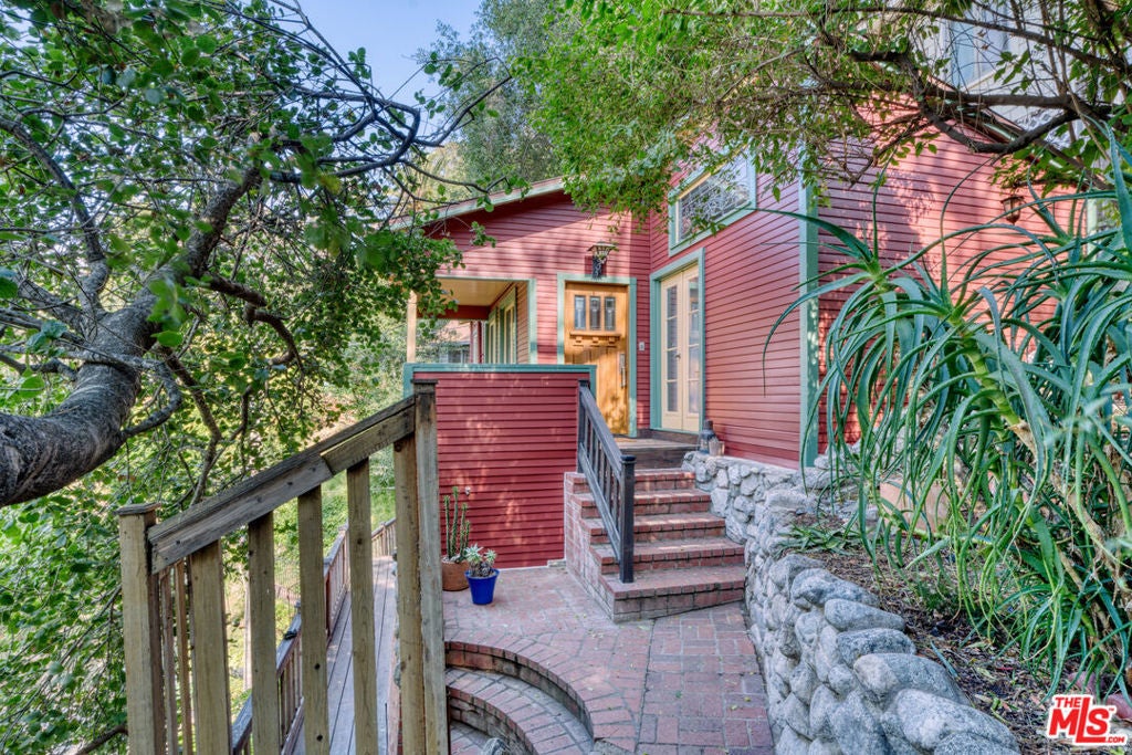 Photo of Listing #25579121