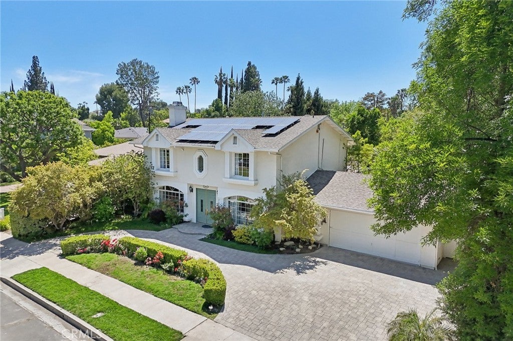 Photo of Listing #SR25184767