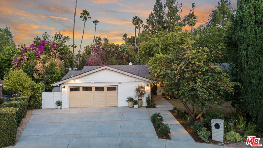 Photo of Listing #25579145