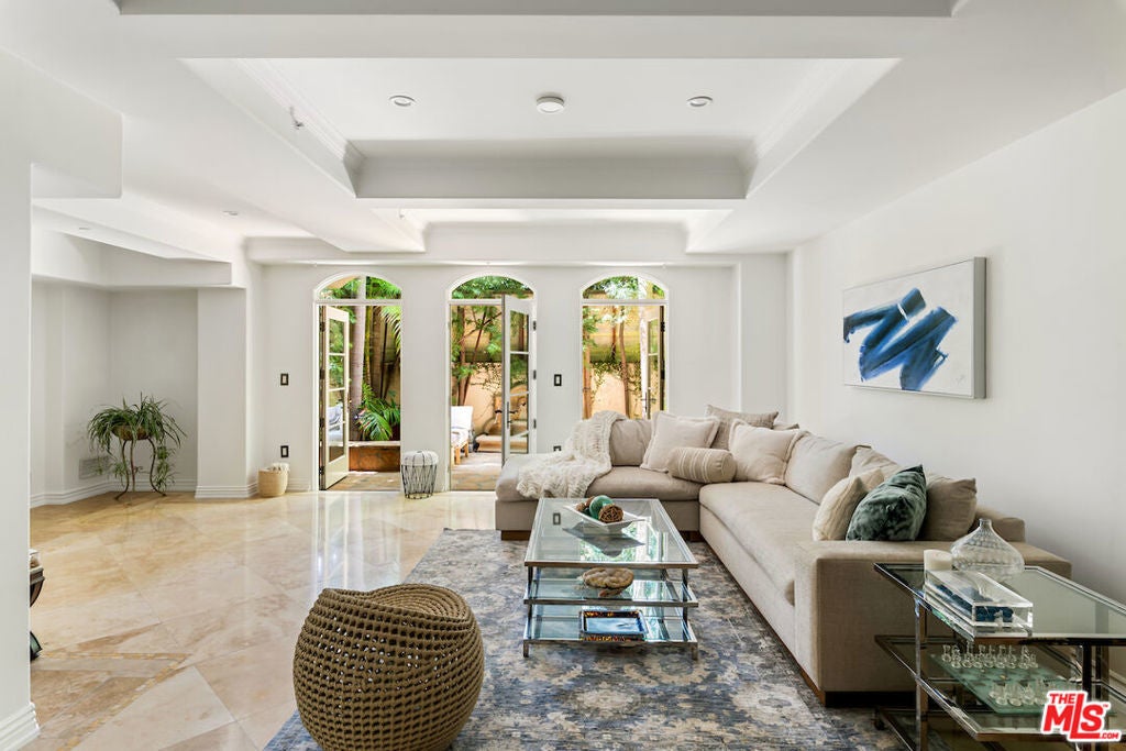 Photo of Listing #25579257