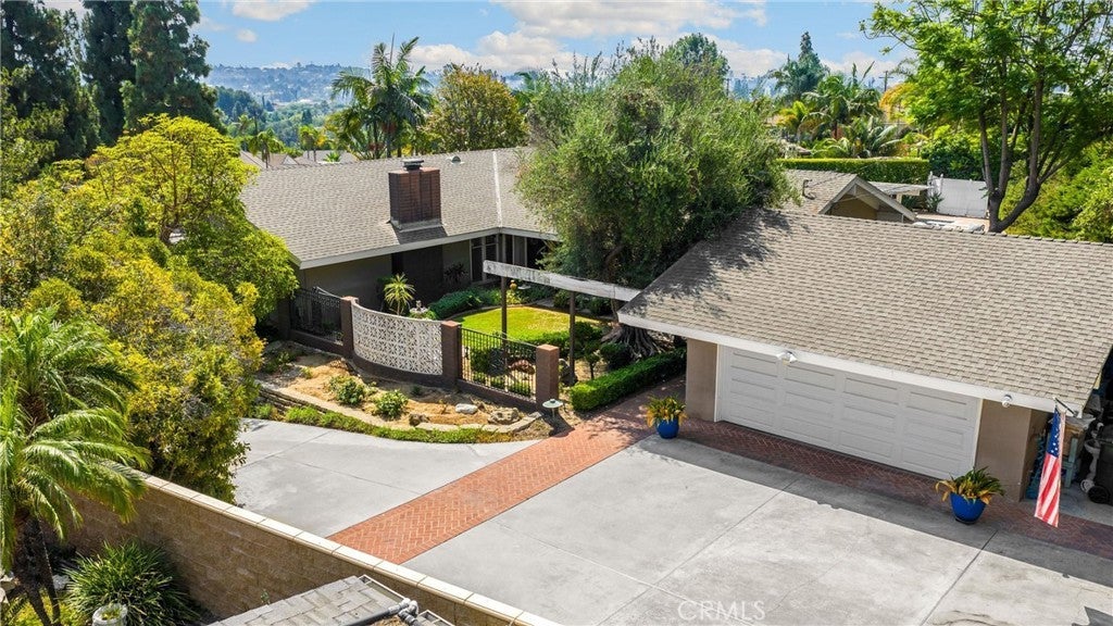 Photo of Listing #PW25185335