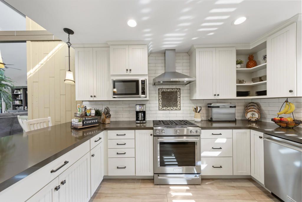 111 Juan Circle, Palm Desert