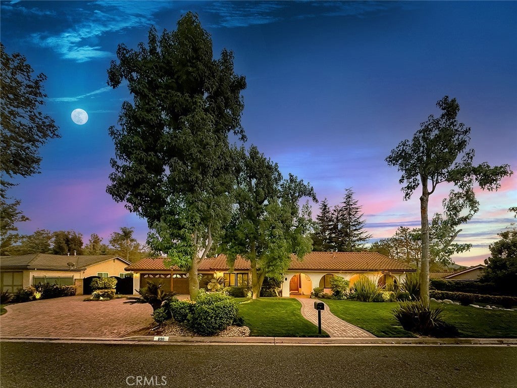 Photo of Listing #SR25179797