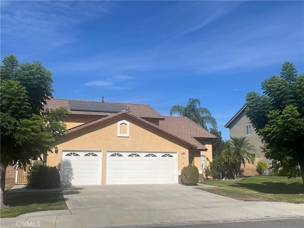 Photo of Listing #IV25185732