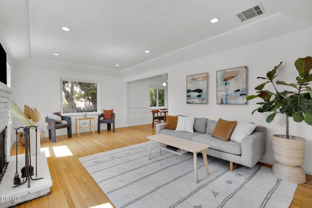 Photo of Listing #V1-31819