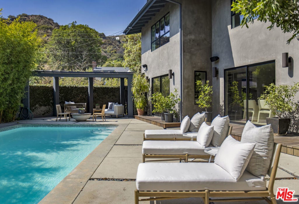 Photo of Listing #25578971