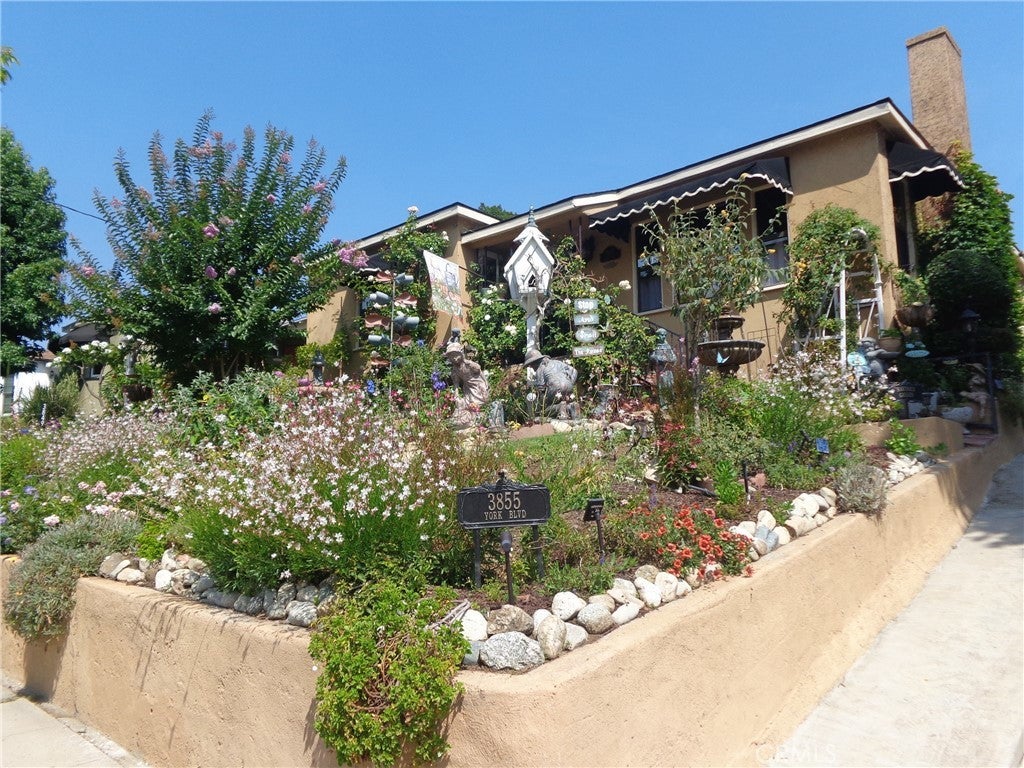 Photo of Listing #DW25181973