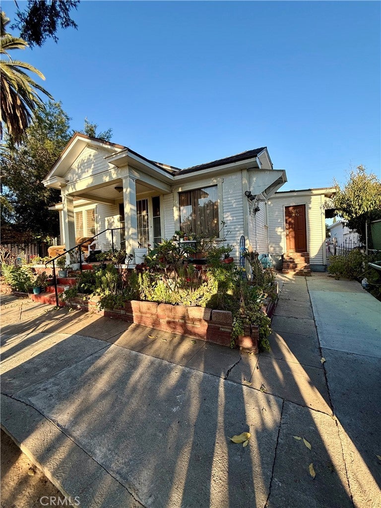 Photo of Listing #DW25186281