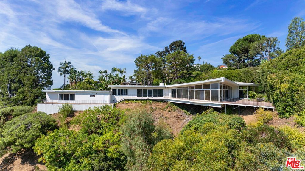 Photo of Listing #25578247