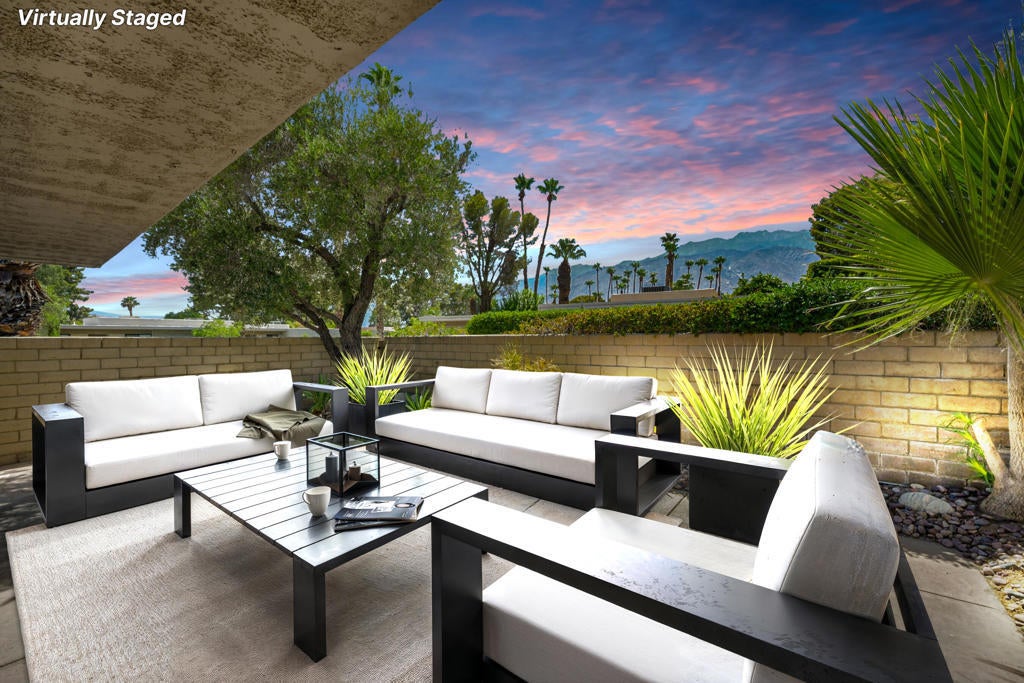 2006 Sandalwood Drive, Palm Springs