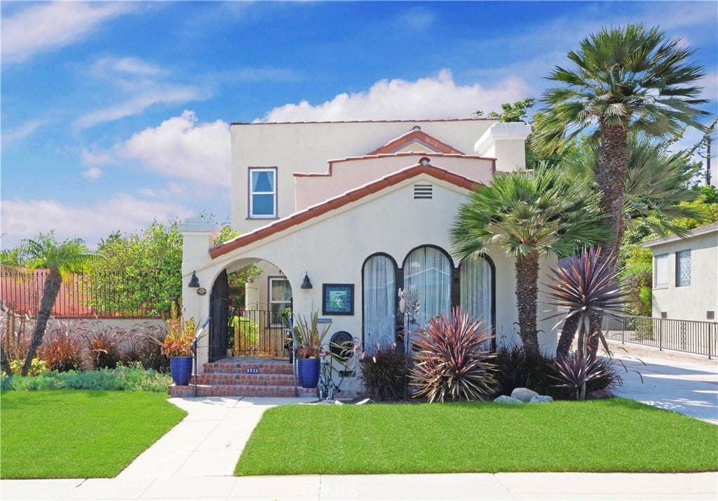 Photo of Listing #PV25183692